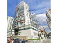 Apartamento com 2 vagas, 2 quartos, 1 banheiro, 93,57m² útil