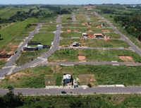 Terreno de 160m² em loteamento