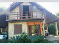 Casa de alto padrão em Viamão com 253,74m² e área total de 1.167,18m²