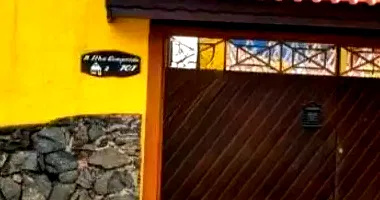 Casa em Leilão com 409m² Construída em Terreno de 338m²