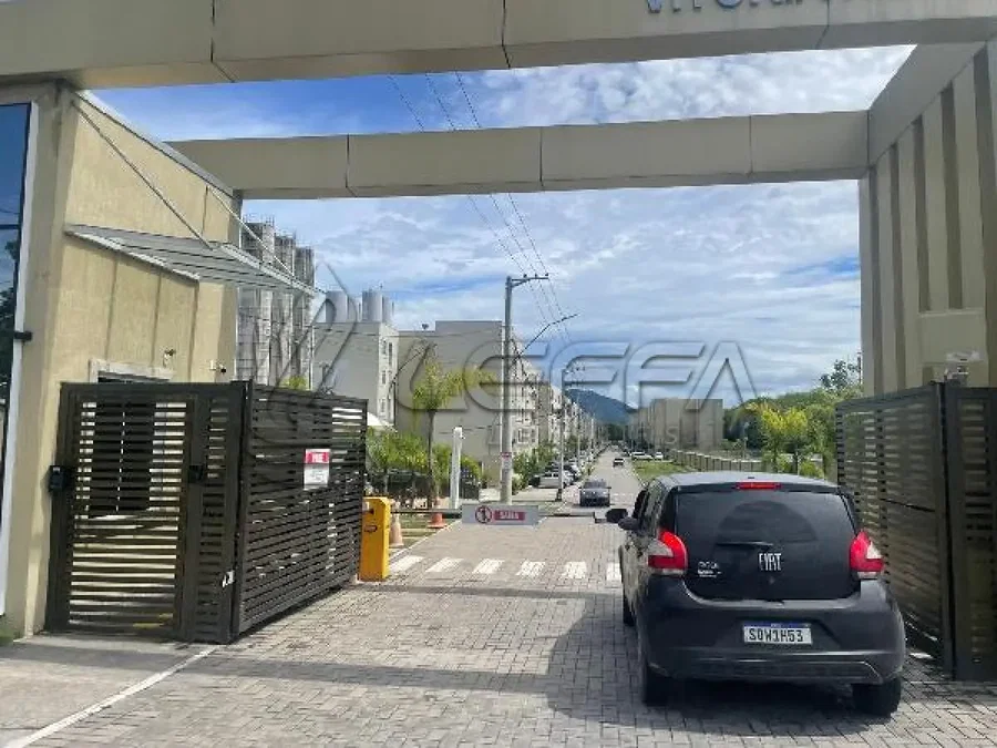 Apartamento com 1 varanda em Inhoaíba, Rio de Janeiro