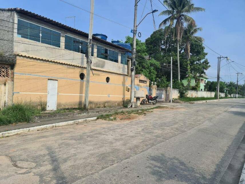 Casa em condomínio com 1 vaga e 110 m² em Tanguá/RJ