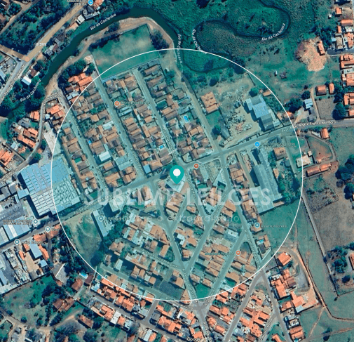 Terreno de 250m² com frente de 10m