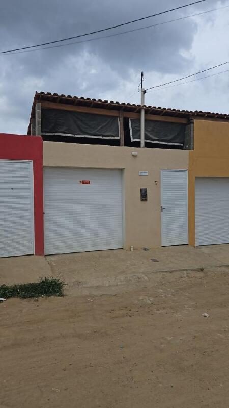 Casa com 61,5m² de área privativa, 2 quartos, 1 banheiro