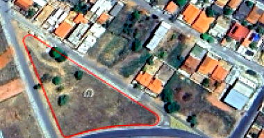 Terreno Urbano em Hidrolândia com 604,86 m²