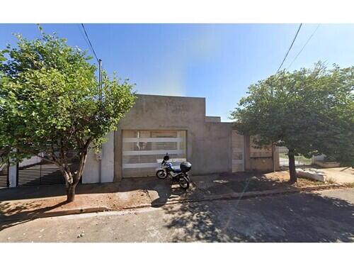 Casa Ocupada em Cuiabá com 51m² de Área Construída