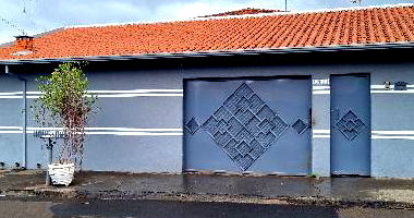 Casa 162.76m² com 250.43m² de terreno