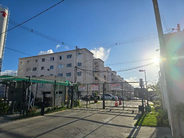 Apartamento com 2 quartos em Salvador/BA