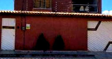 Casa aconchegante com 2 quartos, 2 banheiros e 256 m², ocupada
