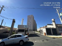 Apartamento com 2 Quartos e 2 Banheiros em Condomínio