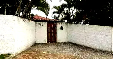 Casa com 2 vagas, 175m² construídos - Ocupado