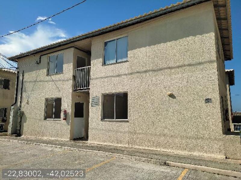 Apartamento com 2 quartos, 1 banheiro e 1 vaga