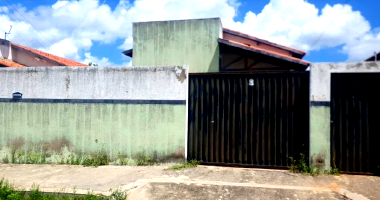 Casa Residencial em Mossoró com 3 Quartos