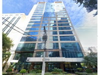 Loja Comercial Desocupada em Moema - 105m² com Garagem