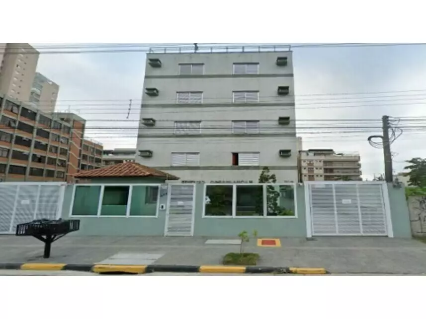 Apartamento em Leilão com 171m² Úteis e 228m² Totais