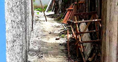 Casa com 3 quartos, 2 banheiros e 147m² construída, ocupada