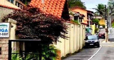 Casa com 2 quartos, 1 banheiro e 63m² área privativa