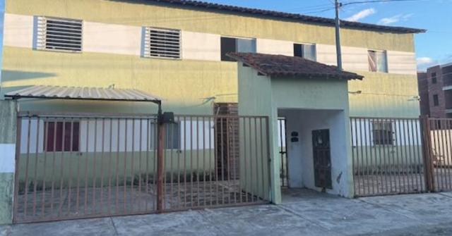 Apartamento com 1 quarto, 1 banheiro e vaga de garagem