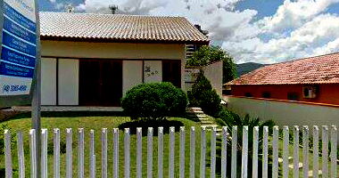 Casa ampla 223m² com terreno 620m², 3 quartos, 2 banheiros