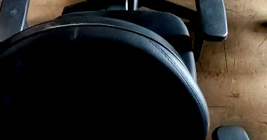 Lote 7 - Conjunto de 3 Cadeiras de Escritório em Bom Estado