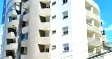 Apartamento 120m² com 3 Boxes, 7º andar, imóvel ocupado
