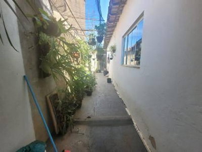 Casa 157m² com 3 Quartos e 2 Banheiros em Penápolis