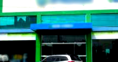 Prédio Comercial Espaçoso com 592m² de Área Construída