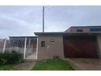 Casa com 109m² construída em terreno de 227m², imóvel