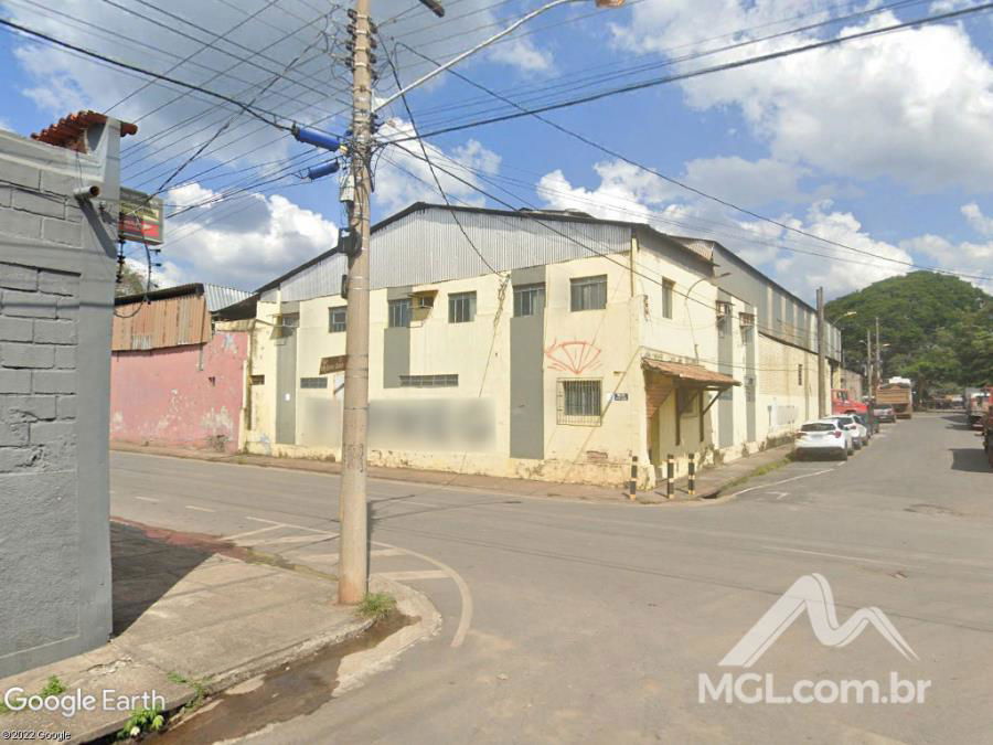 Galpão Industrial em Itaúna/MG com 929,12m²