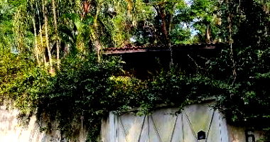 Casa com 837m² terreno e 220m² construída, ocupada