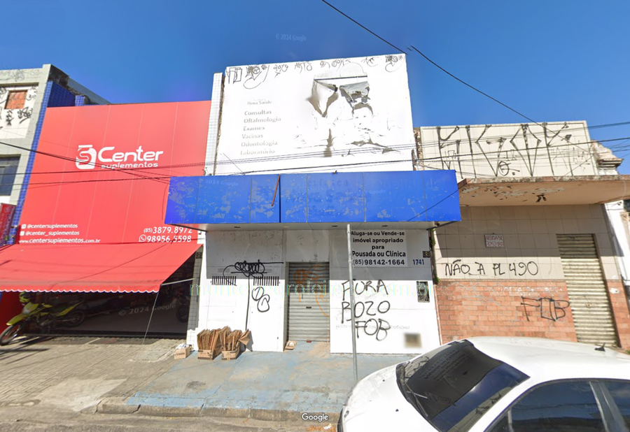 Prédio com 6 quartos e 2 banheiros, 370m², fechado