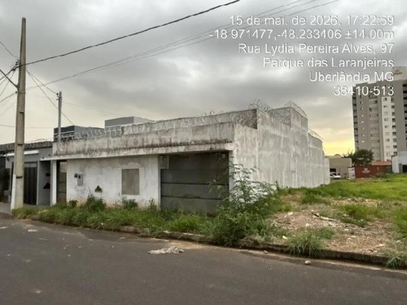 Casa 2 quartos, 2 banheiros, 100m² privativos em Uberlândia/MG