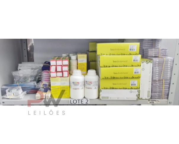 Lote com Material Odontológico em Teófilo Otoni