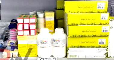 Lote com Material Odontológico em Teófilo Otoni