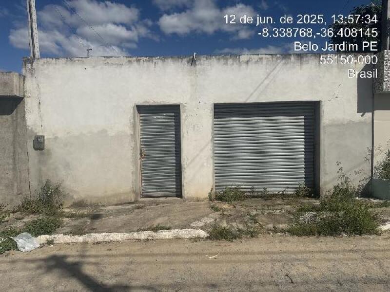 Casa em Belo Jardim/PE com 2 quartos