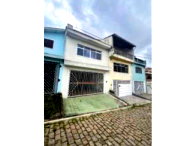 Sobrado com 190m² em Conjunto Residencial Sul