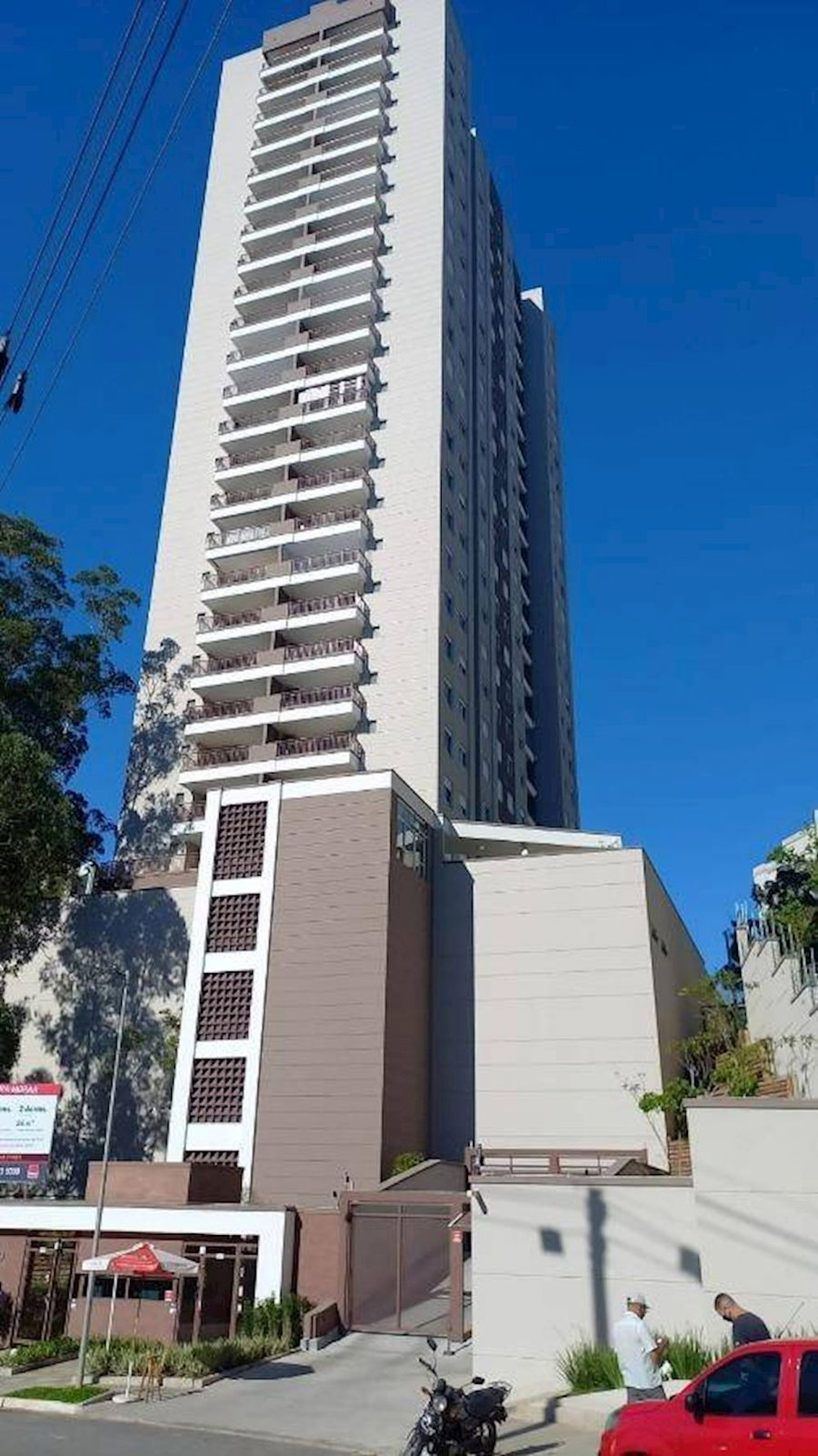 Apartamento com 2 quartos, 2 banheiros e 1 vaga de garagem