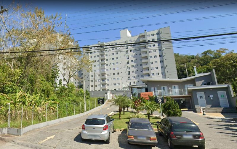 Apartamento com 2 quartos, 1 banheiro e 51m²