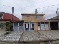 Casa Ocupada com 85m² de Área Construída em São Vicente