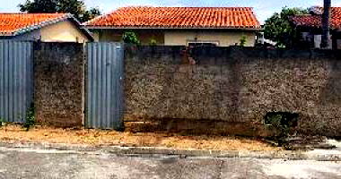 Casa 2 quartos 1 banheiro 51,49m² área construída, desocupada