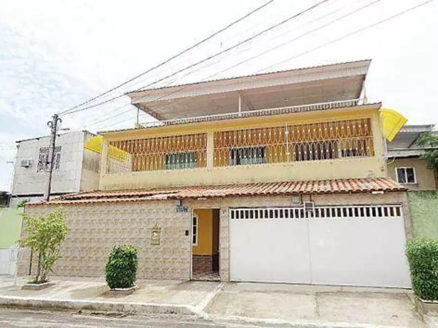 Casa em Leilão com 3 Quartos e 1 Vaga em Duque de Caxias