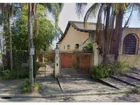 Casa Ocupada com 2 Vagas no Jardim Adhemar de Barros