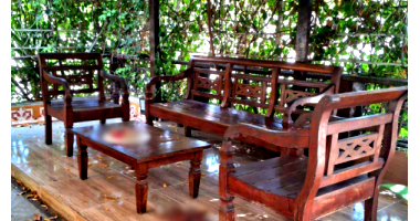 Conjunto de Poltronas e Mesas de Madeira em Fortaleza/CE