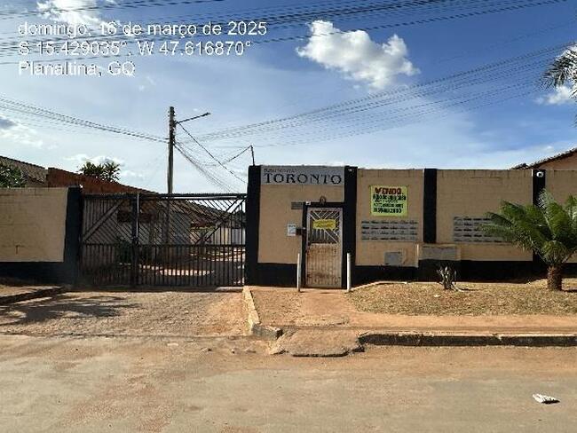 Casa com 2 quartos, 1 banheiro e vaga de garagem, 60,32m² construída