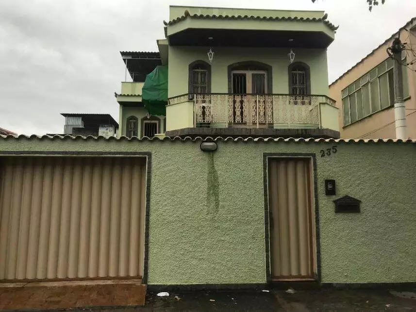 Casa com 3 quartos, 204m², ocupada, 1 vaga de garagem