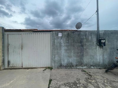 Casa com 2 quartos e 54,54 m² privativos