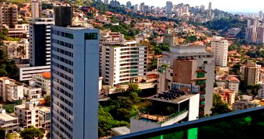 Cobertura Luxuosa com 5 Vagas no Santa Lúcia - Belo Horizonte