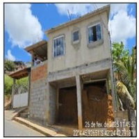 Casa com 1 quarto e 1 banheiro, área construída de 34,52 m²