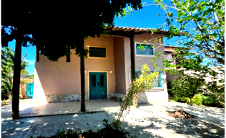 Sobrado com piscina e Prédio em Rio das Ostras e São Gonçalo/RJ