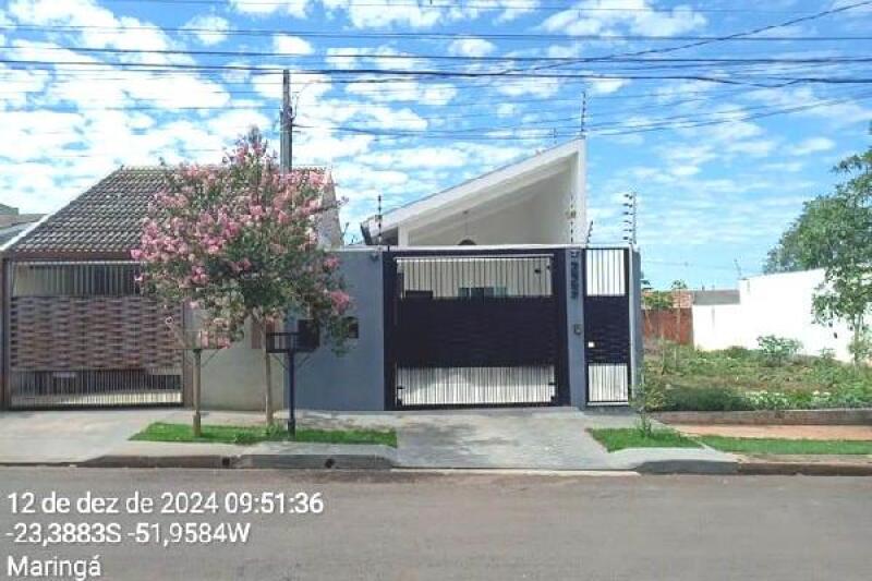 Casa com 3 quartos, 1 banheiro e 104,98m² construída, desocupada